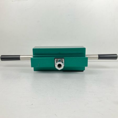 ЗЗ 関西機器 単4電池×2別売 コーンペネトロメーター ケース付　校正歴不明 ｺｰﾝﾍﾟﾈﾄﾛﾒｰﾀｰ グリーン