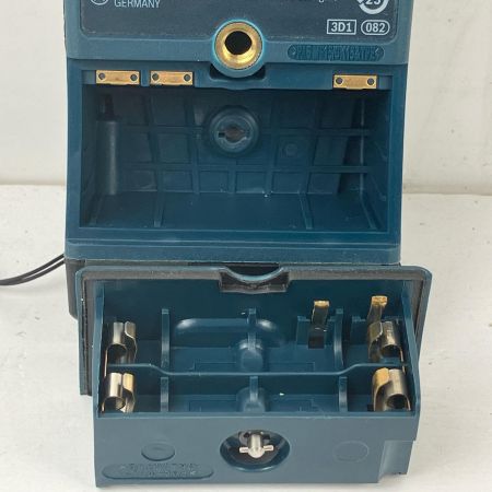 ЗЗ BOSCH ボッシュ 単三電池×4 赤色レーザー レーザー距離計 取説 ケース 箱付 GLM150 ネイビー