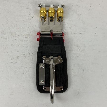 ЗЗ KNICKS ニックス カラビナホルダ アタッチメント付連結SUSベルトループ ビットホルダ カラビナ付き ブラック