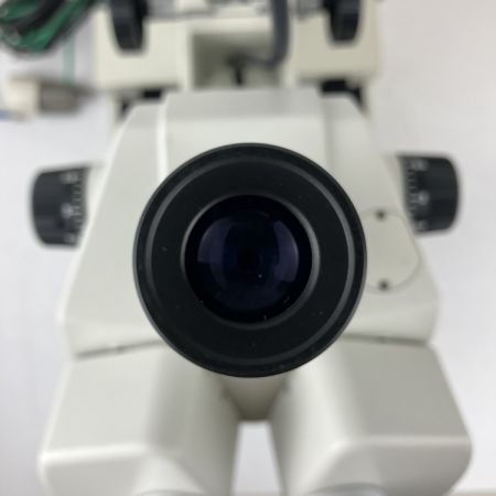 ЗЗ CARTON 顕微鏡 モデル不明 ホワイト