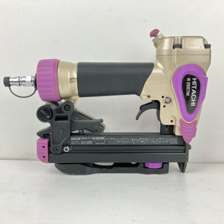 ЗЗ HITACHI 日立 25mm 常圧 エアタッカ ケース付 N2507M アイボリーｘパープル