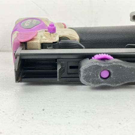 ЗЗ HITACHI 日立 25mm 常圧 エアタッカ ケース付 N2507M アイボリーｘパープル