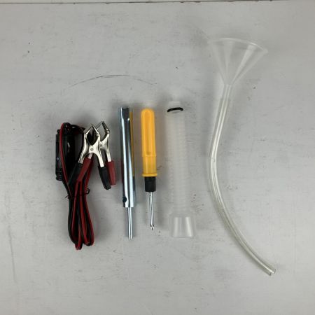 ЗЗ YUKATO 4サイクル 1.6kVA インバーター発電機 12Vバッテリー充電用ケーブル付 BS16i