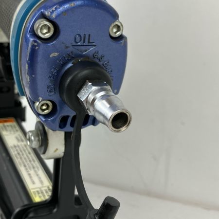 ЗЗ MAKITA マキタ 50mm 常圧 エアタッカ フローリング用エアタッカ ケース付 AT1150B ブルー