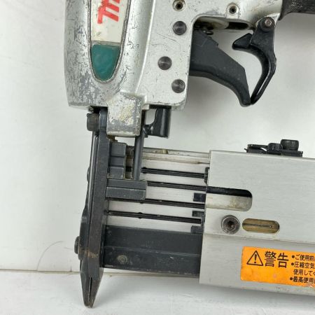 ЗЗ MAKITA マキタ 35mm 常圧 ピンタッカ ケース付 AF351 シルバー