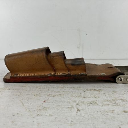 ЗЗ KNICKS ニックス ヌメ革 チェーン式親子3段ペンチホルダー チェーン金具 ベルトループ付 KN-303PDX キャメル