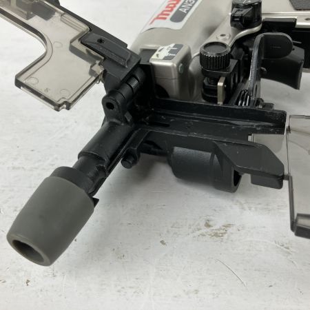 ЗЗ MAKITA マキタ 38mm 常圧 ポケットエア釘打ち機 ケース付 AN302P ブルー×グレー