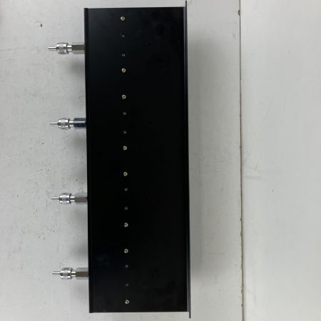 ЗЗ Toolsisland 4連バキュームゲージセット ケース付 レギュレーター 負圧測定 改良型 ブラック