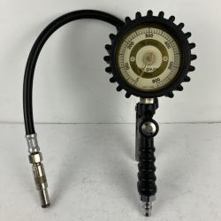 ЗЗ ASAHI アサヒ 600kPA タイヤゲージ ゲージホタル ブラック Cランク