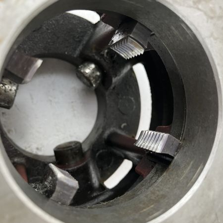 ЗЗ REX レッキス ラチェット式 オスタ型 手動パイプねじ切器 ダイス付 No.114 レッド