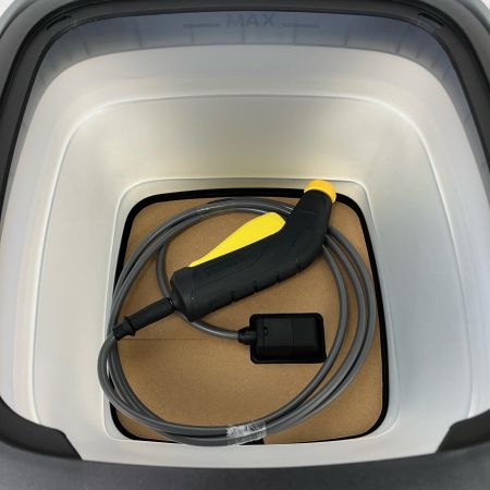 ЗЗ KARCHER ケルヒャー 8L 充電式マルチクリーナー USBケーブル 充電アダプター 箱付 OC3 Foldable レッド