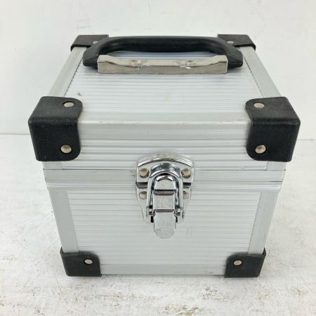 ЗЗ 山真 単三電池×4 レーザー下げ振りグリーン 下げ振りアダプター・ケース付 ※校正歴不明 (1) SG-GP2 ブルー