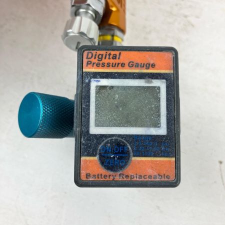 ЗЗ DeVILBISS デビルビス 常圧 スプレーガン SRi Pro LITE デジタル手元圧力調節器 カップ付 オレンジ