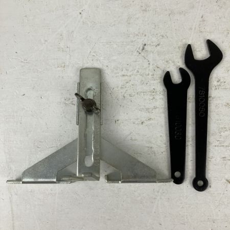 ЗЗ MAKITA マキタ 100v トリマー ガイド スパナ付 3707F ブルー