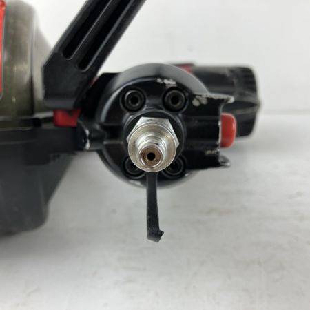 ЗЗ MAKITA マキタ 65mm 高圧 エア釘打ち機 ケース付 AN631H レッド