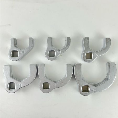 ЗЗ SANEI サンエー 立水栓締付工具セット ケース付 R3510S シルバー