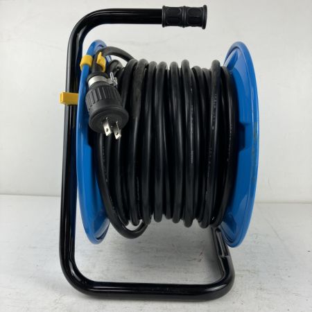 ЗЗ NICHIDO 100v 30m コードリール ドラム NPW-EK33RE スカイブルー