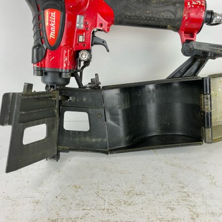 ЗЗ MAKITA マキタ 85mm 高圧 エア釘打ち機 ケース付 AN810H レッド
