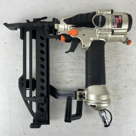 ЗЗ HITACHI 日立 50mm 常圧 フロアタッカ ケース付 N5004MF ライトグレー