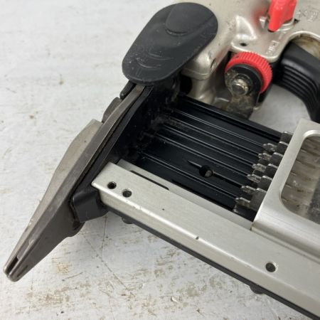 ЗЗ HITACHI 日立 45mm 常圧 ピン釘打機 NP45M パープル