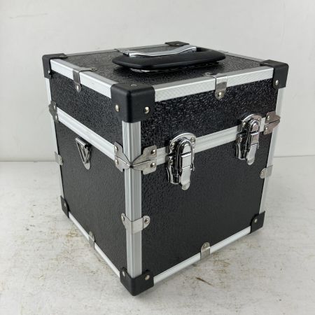 ЗЗ TAKAGI グリーンレーザー レーザー墨出し器 受光器  バッテリーx2 アダプタ ケース付 TGL-9D グリーン