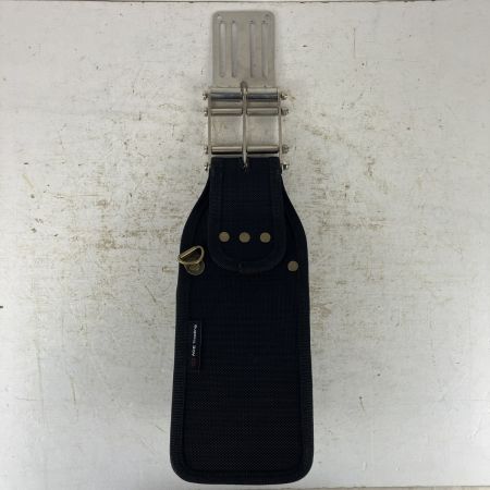 ЗЗ KNICKS EVA/コーデュラバリスティック生地底付フリー2Pホルダー ベルトループ付 BA-102GB ブラック