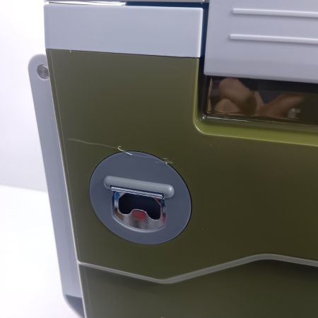 MAKITA マキタ  コードレス式  保冷温庫  CW001G オリーブ