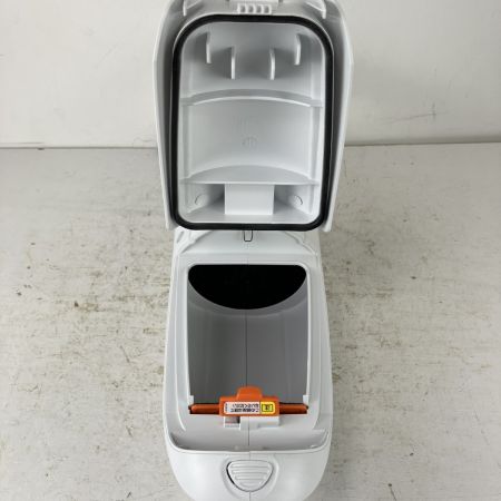 ЗЗ MAKITA マキタ 14.4V 充電式クリーナ サイクロンアタッチメント付 ※バッテリー、充電器無し CL142FD ホワイト