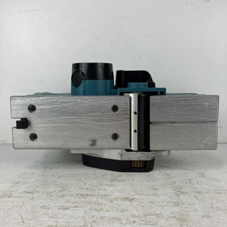 ЗЗ MAKITA マキタ 14.4v 82mm 充電式カンナ ※バッテリー、充電器無し KP140D ブルー