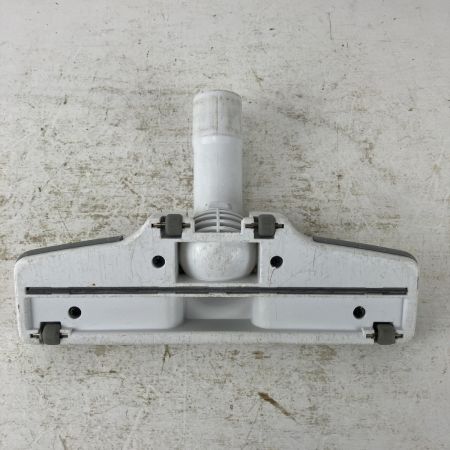 ЗЗ MAKITA マキタ 18v 充電式クリーナ サイクロンアタッチメント付 ※バッテリー、充電器無し CL281FD ホワイト