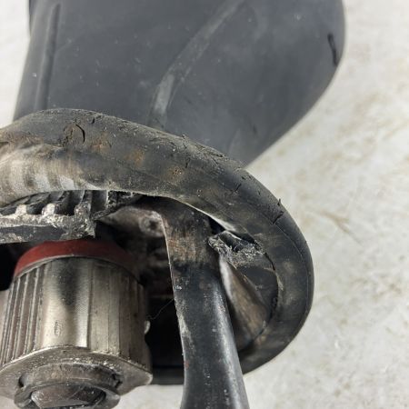 ЗЗ BOSCH ボッシュ 18v コードレスセーバーソー バッテリーx2 充電器 ケース付 GSA18V-LI ネイビー