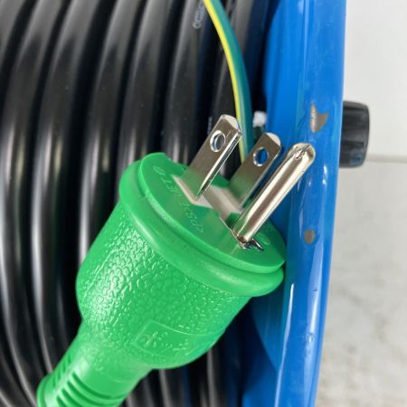 ЗЗ NICHIDO 30m 100v 屋外型 防雨・防塵型 コードリール 外箱付 NPW-EK33