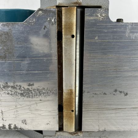 ЗЗ MAKITA マキタ 100v 170mm 電動カンナ 1806B ブルー