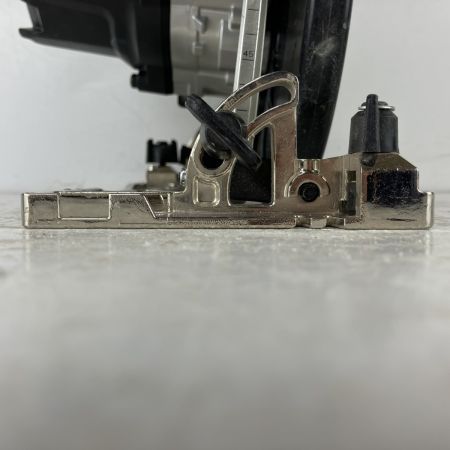 ЗЗ MAKITA マキタ 18v 165mm 充電式丸のこ バッテリーx1付 ※充電器無し HS631D ブラック