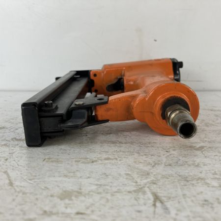 ЗЗ MAX マックス (2) 22mm 常圧 エアネイラ エアタッカ TA-35A/1022J オレンジ