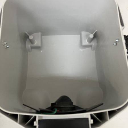 ЗЗ HiKOKI ハイコーキ 100V 8L 乾湿両用 集じん機 ノズル ホース フィルタ付 RP80YB(SC) ホワイト×グリーン