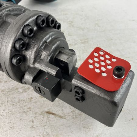 ЗЗ Ogura 18v コードレス鉄筋カッター バッテリーx2 充電器 ケース付 HCC-13BL ブルー