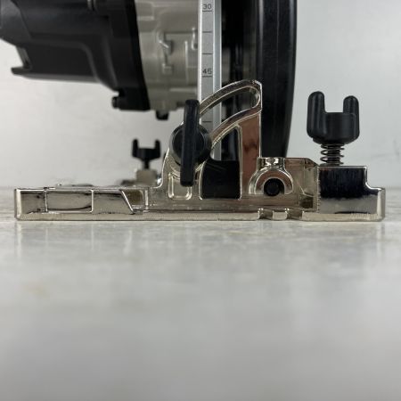 ЗЗ MAKITA マキタ 18v 165mm 充電式丸のこ ガイド付 ※バッテリー、充電器無し HS631D ブラック