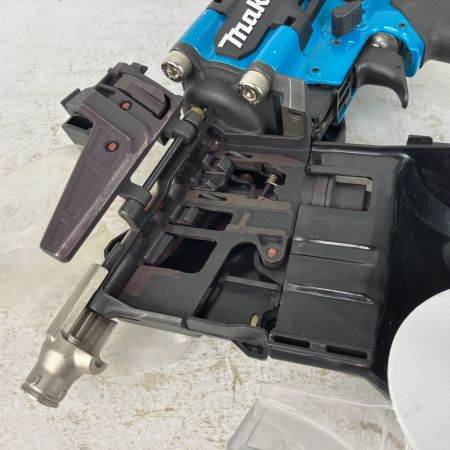 ЗЗ MAKITA マキタ 90mm 高圧 エア釘打機 ケース付 AN936H ブルー