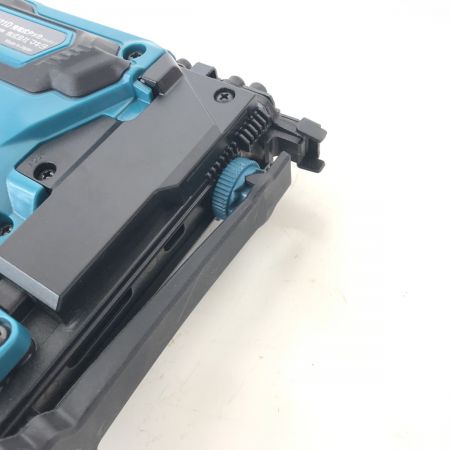 ДД MAKITA マキタ  電動タッカ 　程度A ケース付 コードレス式 18v 13㎜～25㎜ ST421D