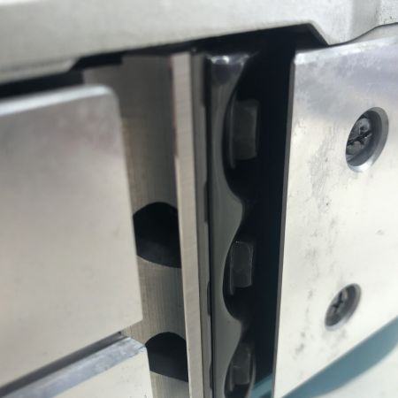 ДД MAKITA マキタ 電動カンナ KP0800A ブルー