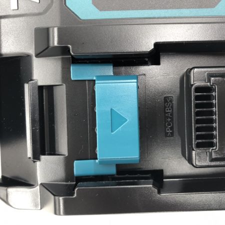 ДД MAKITA マキタ  充電器 未使用品(S)  BL4080F付き(充電回数３回美品) DC40RA