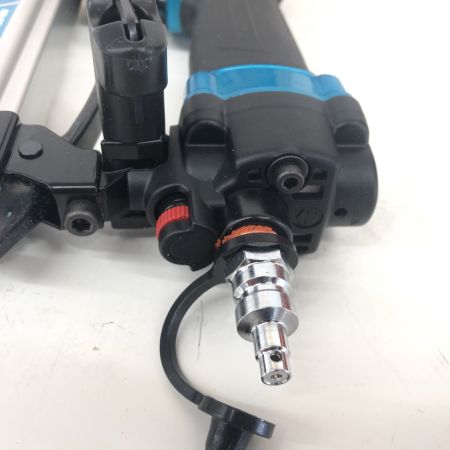 ДД MAKITA マキタ エアタッカ ブルー 未使用品(S) 本体のみ 高圧  AT1025HEM ブルー