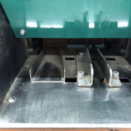 ДД メタルジャパン  電線破断機 SMC-300 程度B 本体のみ コード式 サビ有 SMC-300