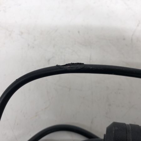 ДД MAKITA マキタ バッテリー式ラジオ MR005G オリーブ