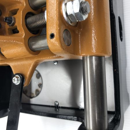 ДД IKURA SEIKI CO.,LTD. 育良精機 電線管ネジ切り機　マイコンミニミニ IS-CM36 オレンジ