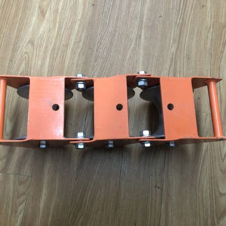 ДД IKURA SEIKI CO.,LTD. 育良精機 3連ケーブルコロ　ISS-3400 オレンジ 程度B ISS-3400 オレンジ