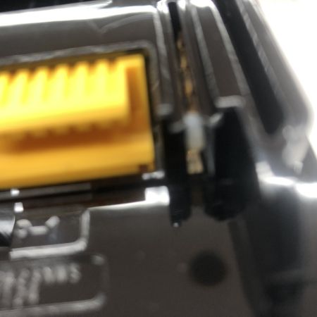 ДД MAKITA マキタ ディスクグラインダー 未使用品(S) 充電池1個付 18v 287133Y BL1860B新品未使用付き GA404DZN