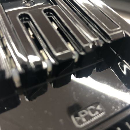 ДД MAKITA マキタ インパクトドライバ  未使用品(S) 充電器・充電池2個・ケース付 40v 2.5Ah 11546 TD002GRDXB ブラック