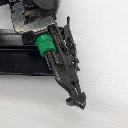 ДД HITACHI 日立 ねじ打ち機 常圧  ケース付  NT50MF グリーン